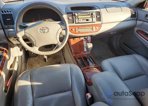 2005 Toyota Camry Le from USA, damaged, VIN 4T1BF30K25U104009